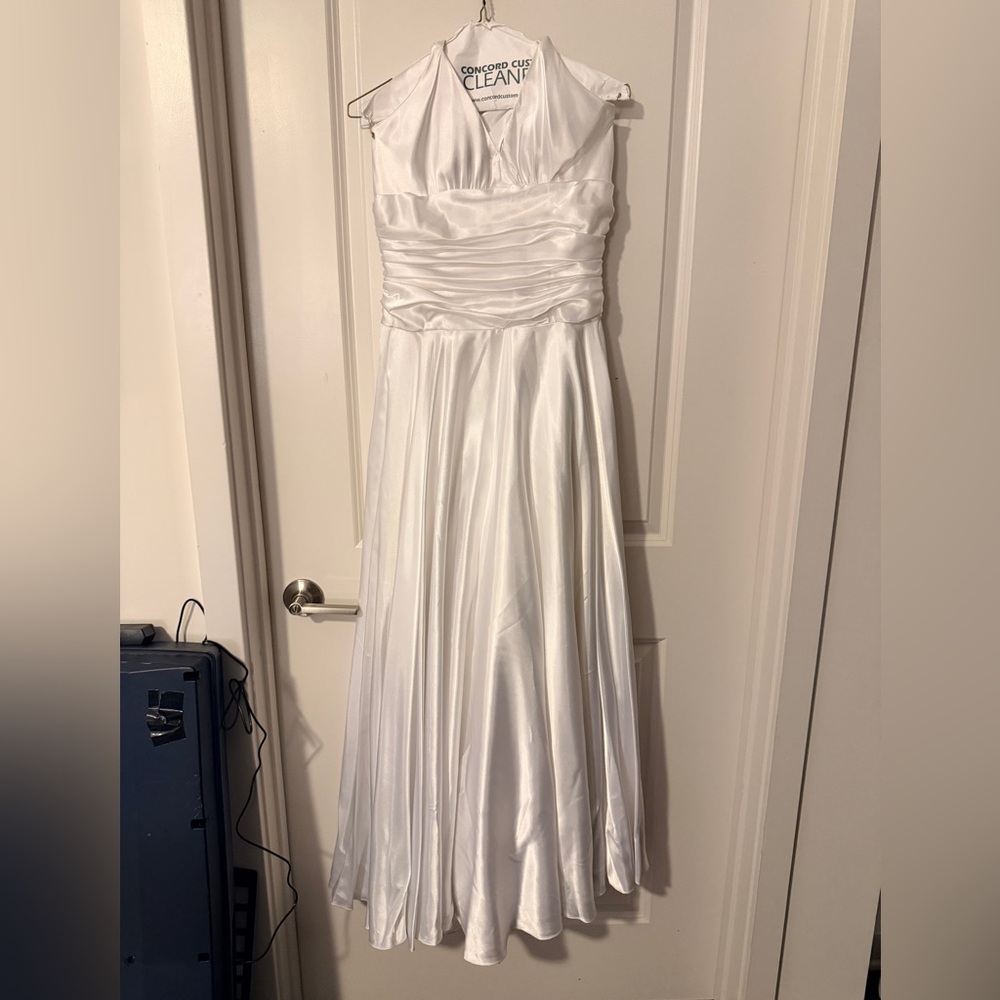 Scott McClintock Ivory Satin Halter Dress